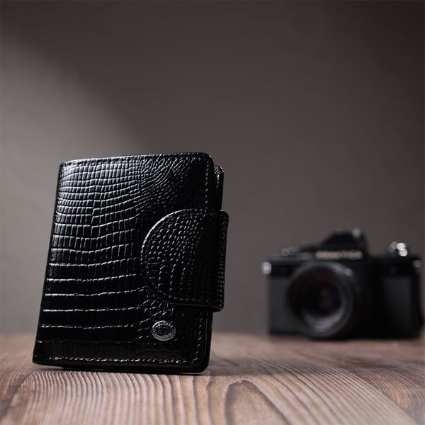 Кошелек для женщин среднего размера из натуральной лакированной кожи ST Leather 22686 Черный 22686 фото