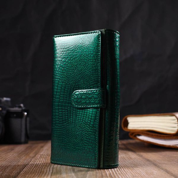 Лакированный женский кошелек с блоком для визиток из натуральной кожи ST Leather 19424 Зеленый 19424 фото