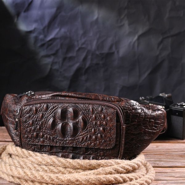 Модна поясна сумка з натуральної шкіри з фактурою під крокодила 21298 Vintage Коричнева 21298 фото