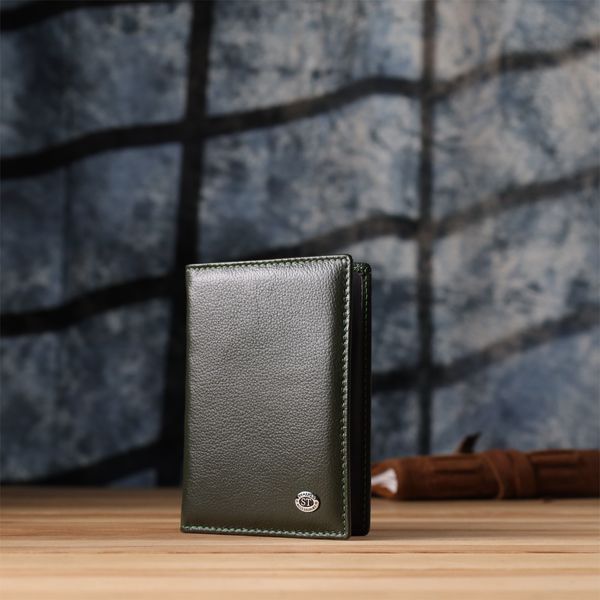 Практичная обложка на паспорт универсального формата из натуральной кожи ST Leather 23081 Зеленый 23081 фото
