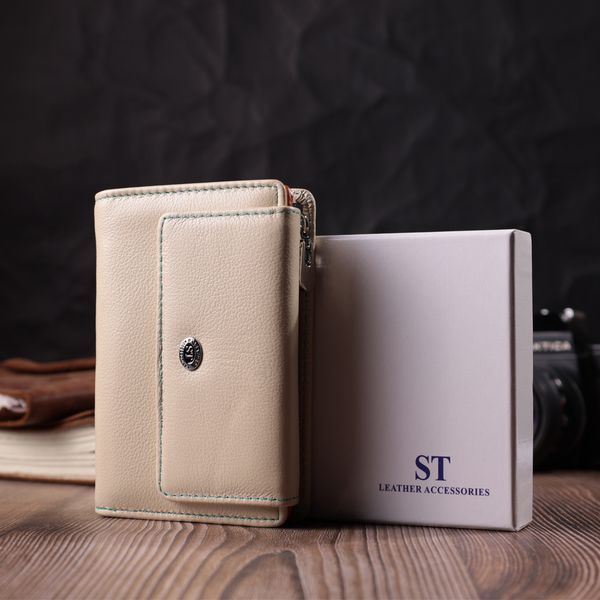 Вместительный кошелек для женщин из натуральной кожи ST Leather 22500 Белый 22500 фото