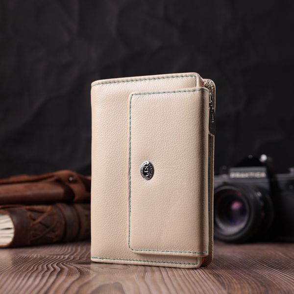 Вместительный кошелек для женщин из натуральной кожи ST Leather 22500 Белый 22500 фото
