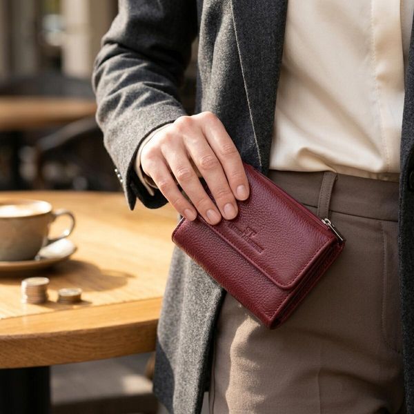Жіночий шкіряний гаманець для карток купюр та монет ST Leather 19492 Бордовий 19492 фото