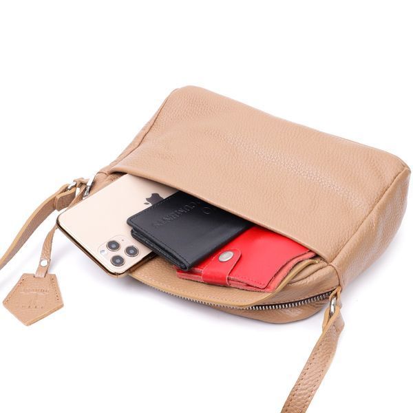 Стильна сумка жіноча крос-боді з натуральної шкіри GRANDE PELLE 11652 Бежева 11652 фото